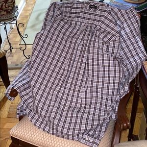 Van Heusen Men’s Button up shirt